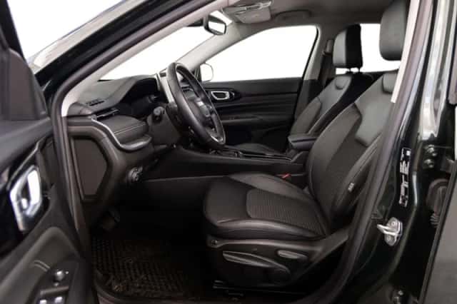 Jeep Compass (2022) thumbnail 4