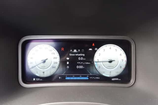 Hyundai Kona (2021) thumbnail 3