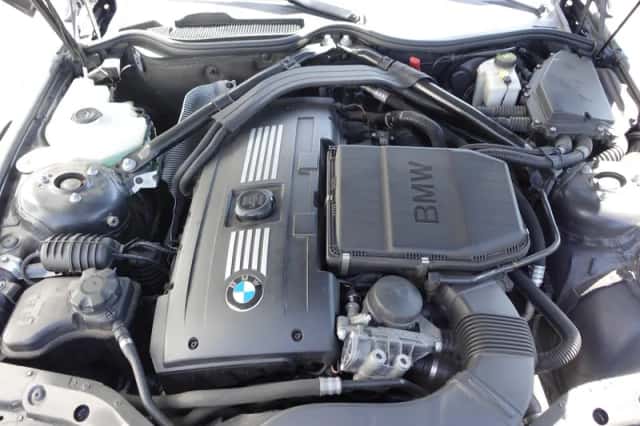 BMW Z4 (2010) thumbnail 5