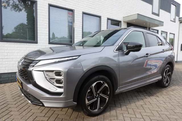 Mitsubishi Eclipse Cross (2022) thumbnail 1