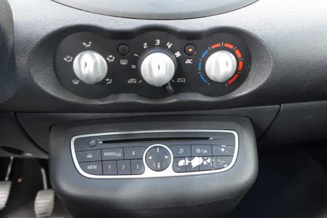 Renault Twingo (2011) thumbnail 5