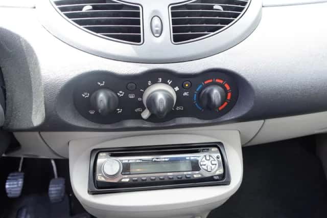 Renault Twingo (2008) thumbnail 6