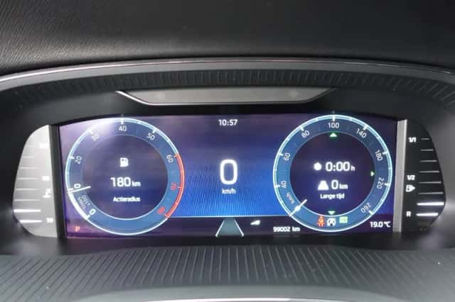 Škoda Octavia (2021) thumbnail 3