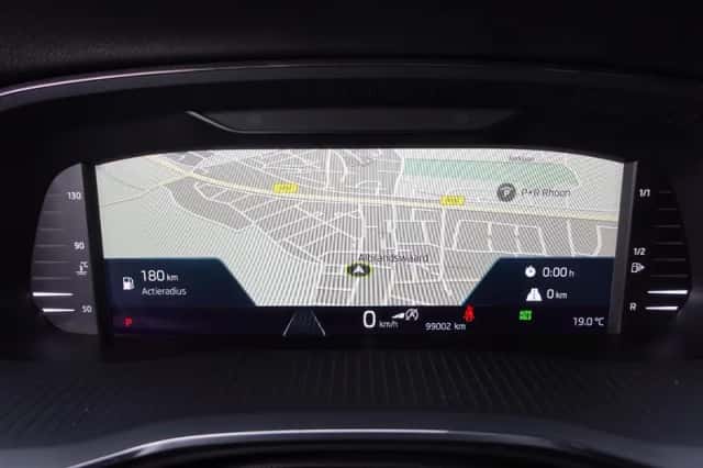 Škoda Octavia (2021) thumbnail 4