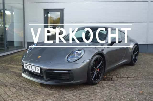 Porsche 911 (2020) thumbnail 1
