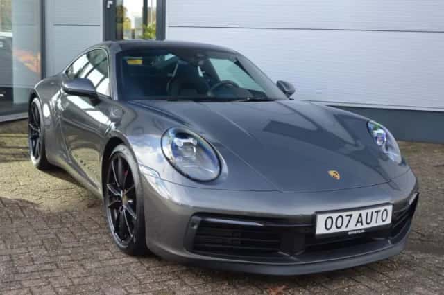 Porsche 911 (2020) thumbnail 4