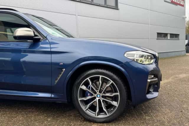 BMW X3 (2018) thumbnail 3