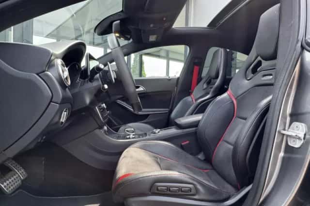Mercedes-Benz CLA-Klasse (2014) thumbnail 6