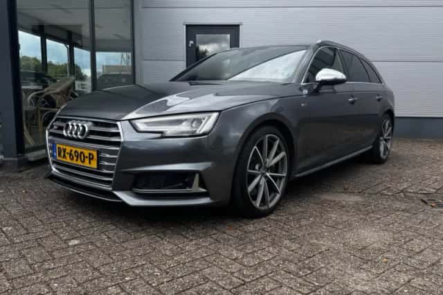 Audi S4 (2018) thumbnail 1