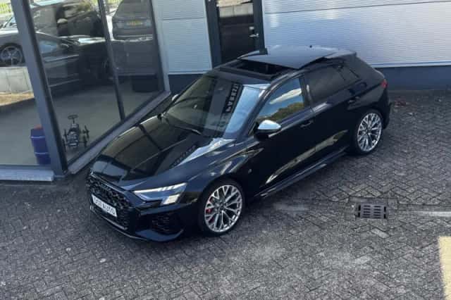 Audi RS 3 Sportback (2024) thumbnail 3