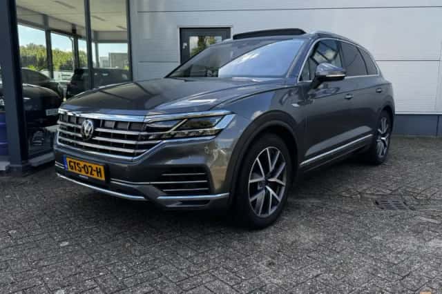 Volkswagen Touareg (2021) thumbnail 1