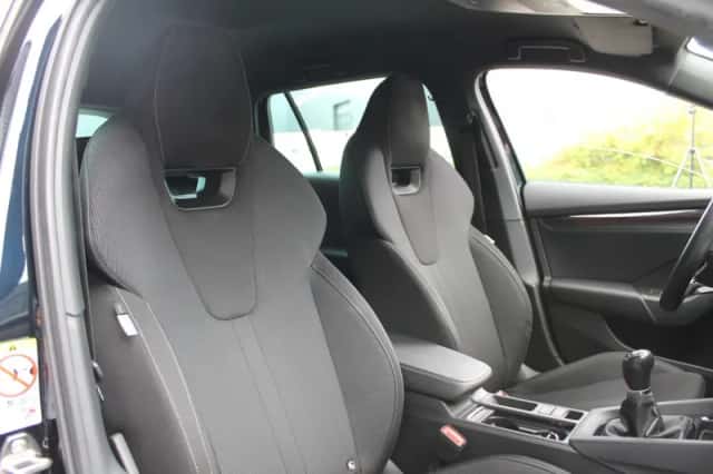 Škoda Octavia (2021) thumbnail 4