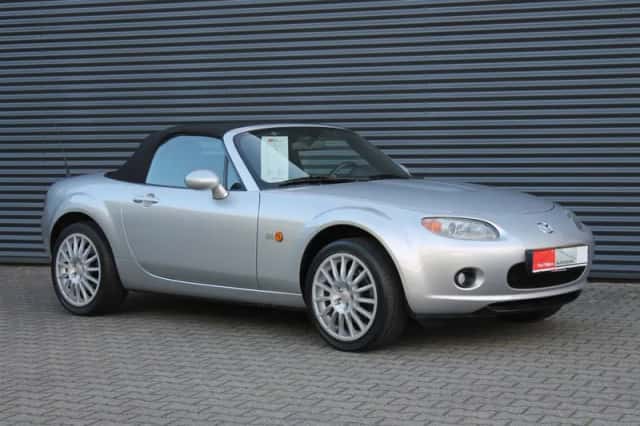 Mazda MX-5 (2006) thumbnail 2