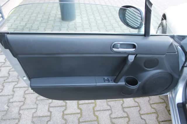Mazda MX-5 (2006) thumbnail 6