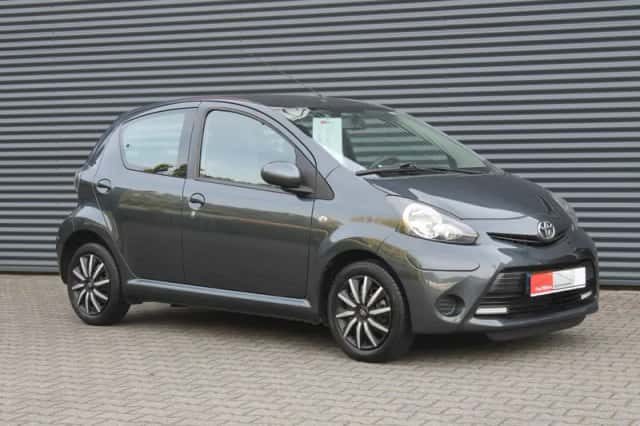 Toyota Aygo (2013) thumbnail 1