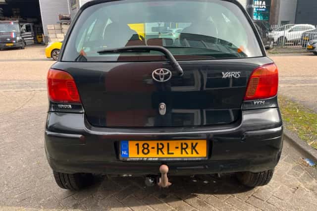 Toyota Yaris (2005) thumbnail 4