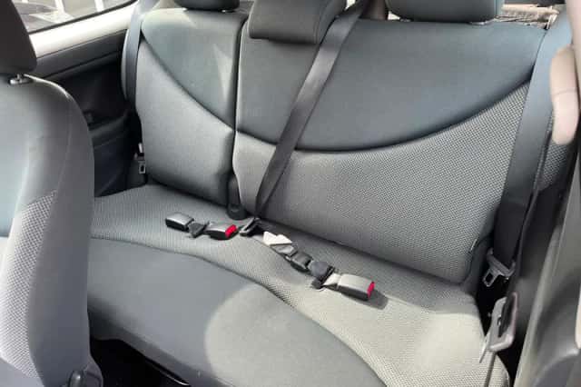 Toyota Yaris (2005) thumbnail 6