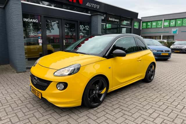 Opel Adam (2013) thumbnail 4
