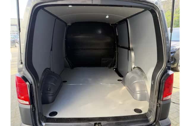 Volkswagen Transporter (2020) thumbnail 5