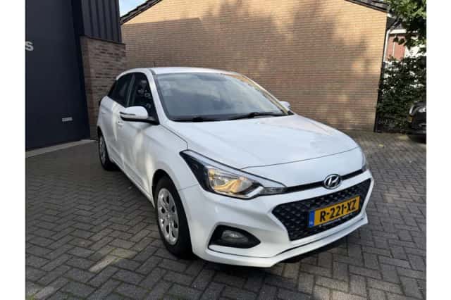Hyundai i20 (2019) thumbnail 5