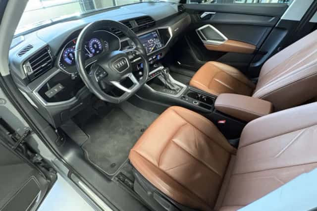 Audi Q3 (2019) thumbnail 2