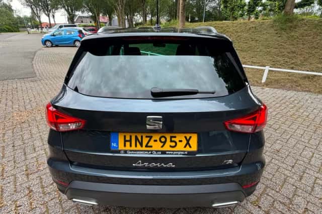SEAT Arona (2024) thumbnail 5