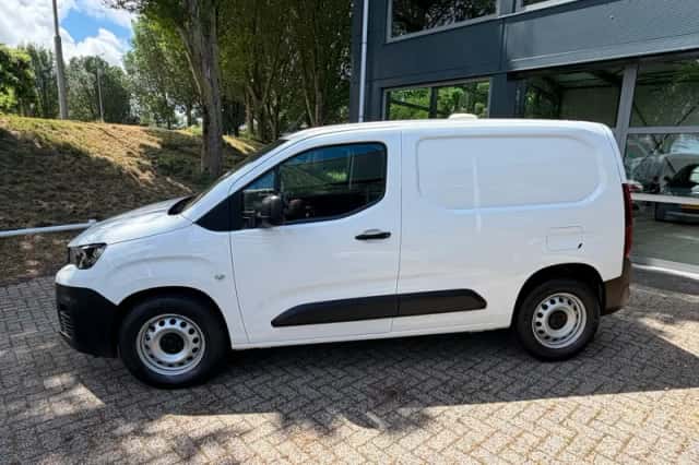 Peugeot Partner (2022) thumbnail 4