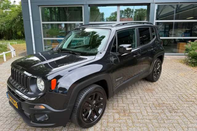Jeep Renegade (2018) thumbnail 2