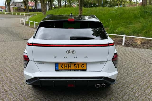 Hyundai Kona (2023) thumbnail 4