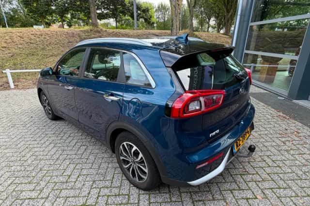 Kia Niro (2018) thumbnail 5