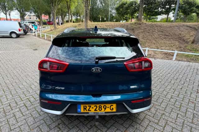 Kia Niro (2018) thumbnail 6