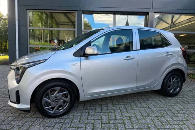 Kia Picanto (2025) thumbnail 2