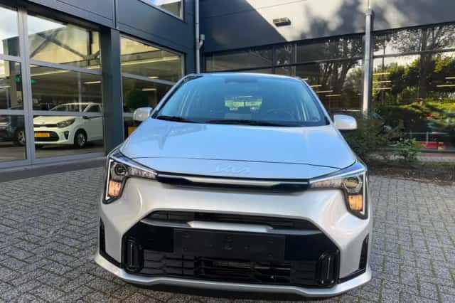 Kia Picanto (2025) thumbnail 4