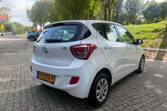 Hyundai i10 (2016) thumbnail 6