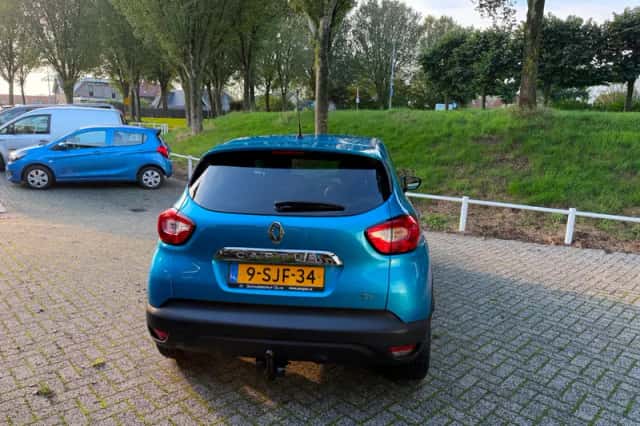 Renault Captur (2013) thumbnail 4