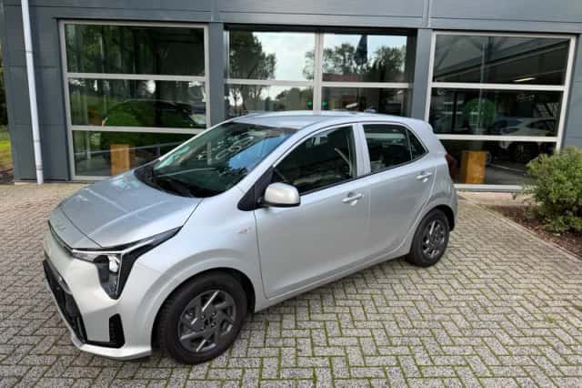 Kia Picanto (2025) thumbnail 2