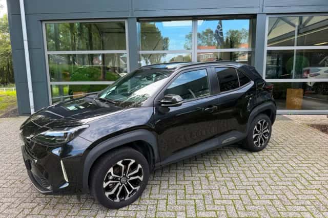 Toyota Yaris Cross (2025) thumbnail 2