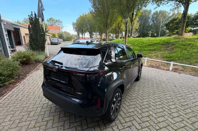 Toyota Yaris Cross (2025) thumbnail 6