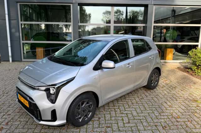 Kia Picanto (2025) thumbnail 1