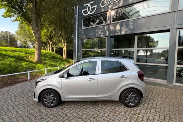 Kia Picanto (2025) thumbnail 4