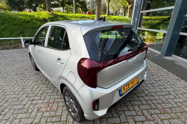 Kia Picanto (2025) thumbnail 6