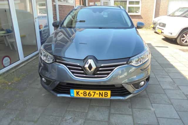 Renault Mégane (2019) thumbnail 3