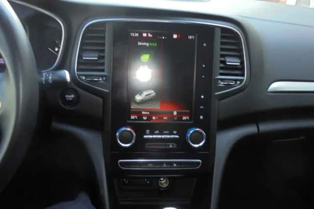 Renault Mégane (2019) thumbnail 5