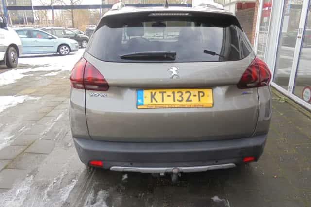 Peugeot 2008 (2016) thumbnail 5