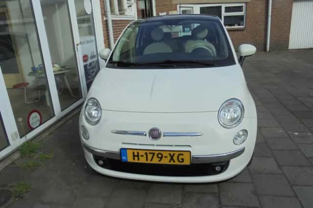 Fiat 500 (2014) thumbnail 2