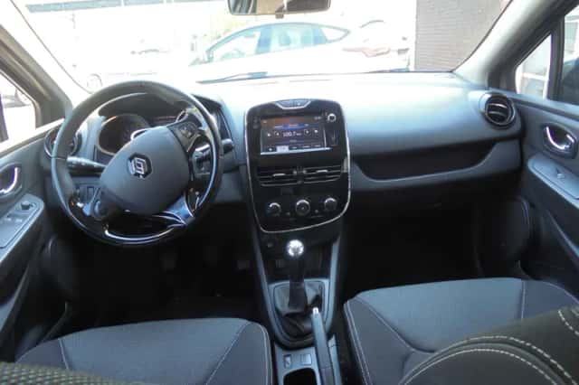 Renault Clio (2014) thumbnail 5