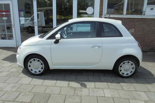 Fiat 500 (2014) thumbnail 3