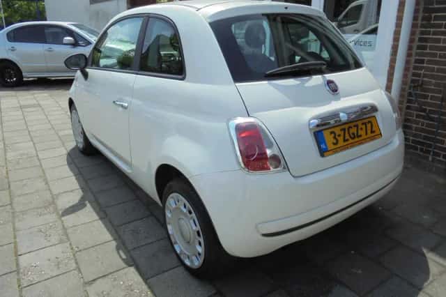 Fiat 500 (2014) thumbnail 4