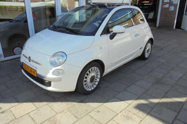 Fiat 500 (2009) thumbnail 1