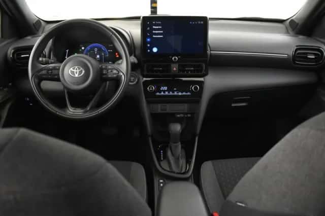 Toyota Yaris Cross (2024) thumbnail 4